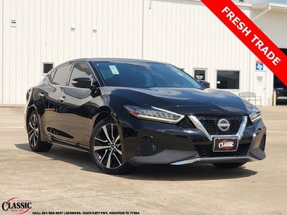 Used 2023 Nissan Maxima SV w/ Floor Mat Group
