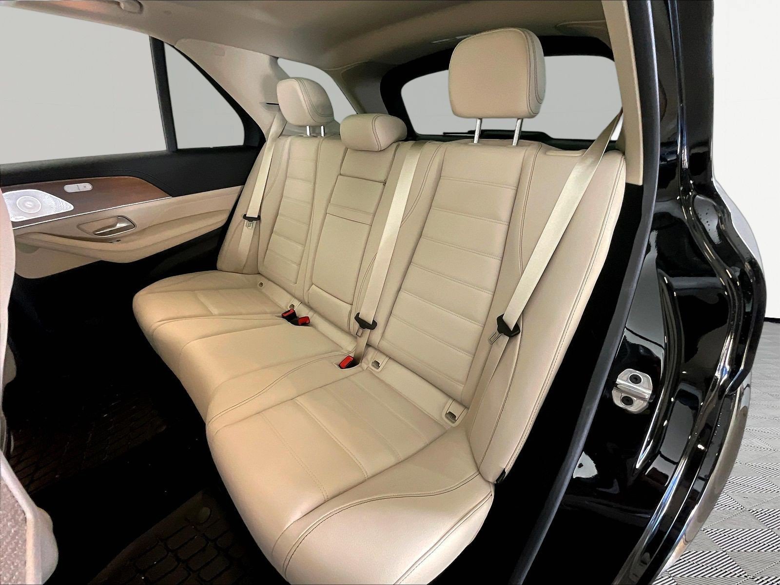 Certified 2024 Mercedes-Benz GLE 450 4MATIC image 22