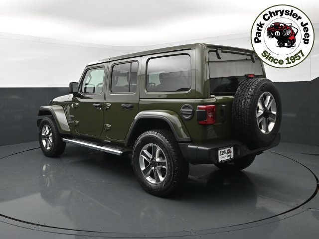 Used 2022 Jeep Wrangler Unlimited Sahara w/ LED Lighting Group AWD/4WD image 4