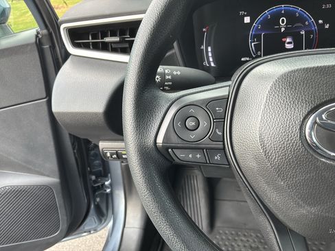 Used 2026 Toyota Corolla LE FWD image 19