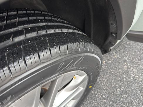 Used 2023 Toyota RAV4 XLE Premium image 35