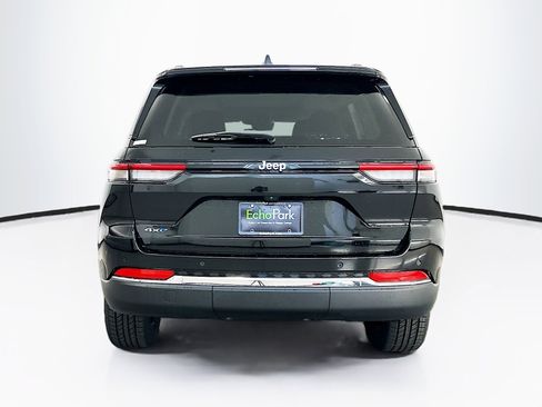 Used 2023 Jeep Grand Cherokee 4WD 4xe image 7