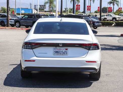 Used 2024 Honda Accord LX image 12