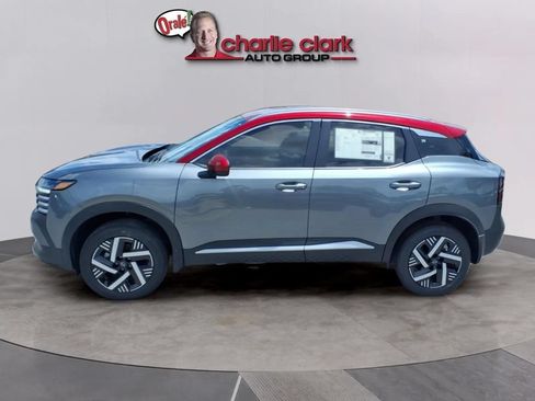 New 2026 Nissan Kicks SV FWD image 2