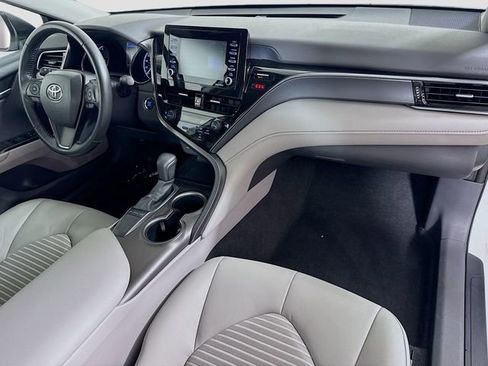 Certified 2023 Toyota Camry SE w/ Convenience Package image 30