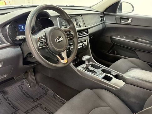 Used 2017 Kia Optima LX FWD image 12