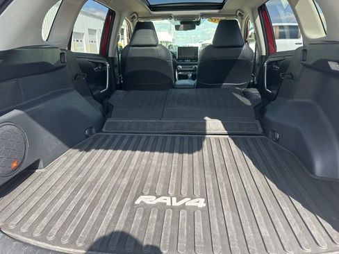 Used 2020 Toyota RAV4 Limited AWD/4WD image 59