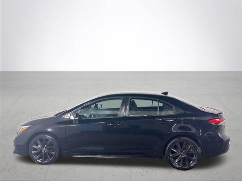Used 2024 Toyota Corolla SE image 9