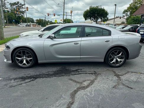 Used 2016 Dodge Charger SXT w/ Rallye Group RWD image 2