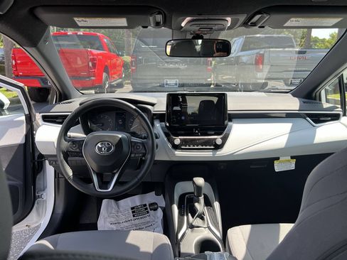 Used 2025 Toyota Corolla SE FWD image 31