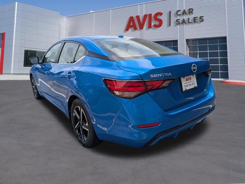 Used 2025 Nissan Sentra SV FWD image 9