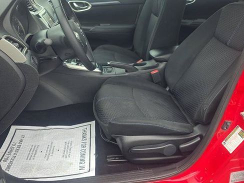 Used 2019 Nissan Sentra SR FWD image 7