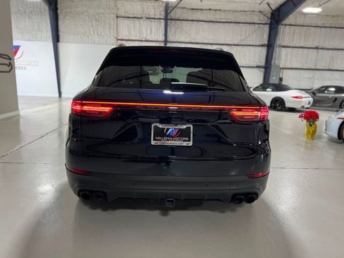 Used 2023 Porsche Cayenne Platinum Edition image 64