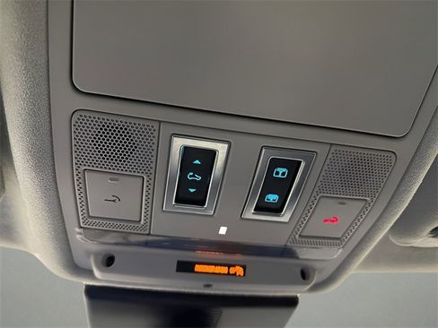 Used 2019 Jaguar F-PACE Prestige image 26