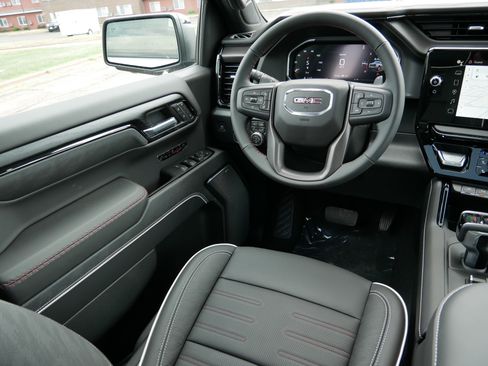 New 2026 GMC Sierra 1500 AT4X w/ LPO, Black Badging Package AWD/4WD image 13