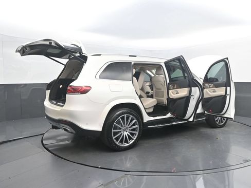 Used 2022 Mercedes-Benz GLS 450 4MATIC image 49