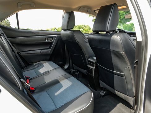 Used 2015 Toyota Corolla S FWD image 37