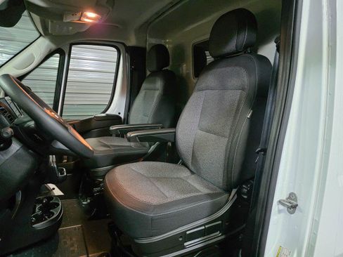 Used 2023 RAM ProMaster 3500 w/ Convenience Group FWD image 17