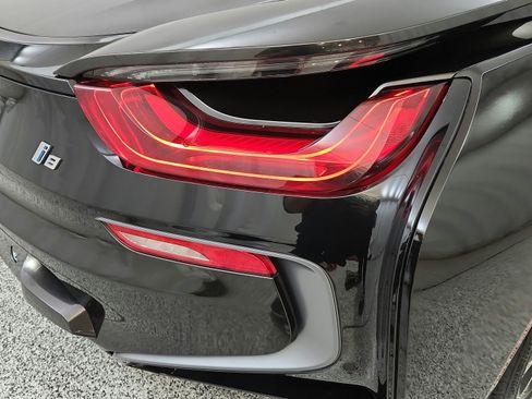 Used 2019 BMW i8 Roadster AWD/4WD image 21