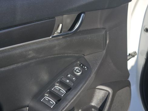 Used 2021 Honda Accord Sport image 27