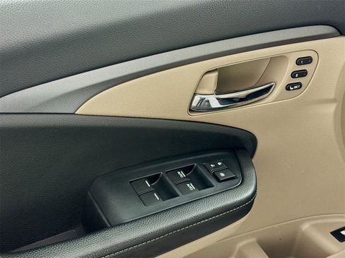 Used 2023 Honda Ridgeline RTL image 13