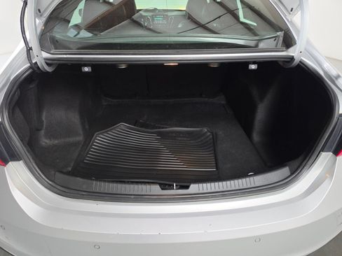 Used 2018 Chevrolet Malibu LT w/ Leather Package FWD image 18