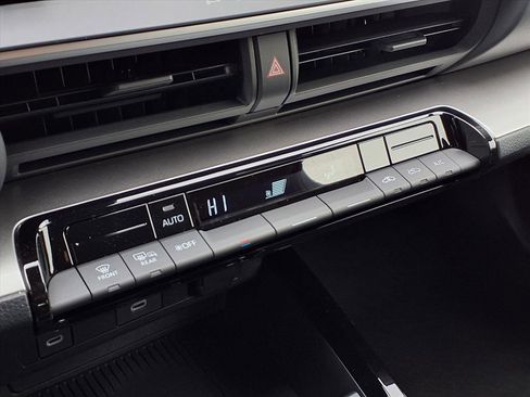 New 2026 Toyota Prius LE image 11