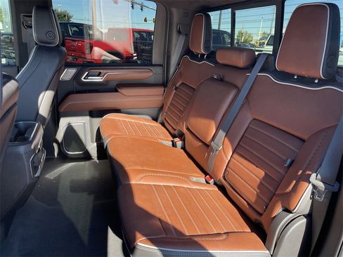 Used 2024 GMC Sierra 2500 Denali Ultimate image 23