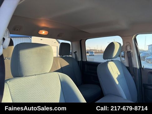 Used 2016 RAM 2500 Tradesman w/ Chrome Appearance Group image 92