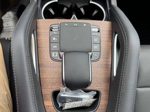 New 2025 Mercedes-Benz GLE 350 4MATIC image 38