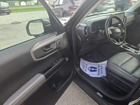 Used 2025 Ford Bronco Sport Badlands AWD/4WD image 6