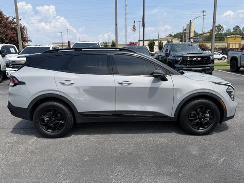 Used 2025 Kia Sportage X-Pro Prestige AWD/4WD image 11