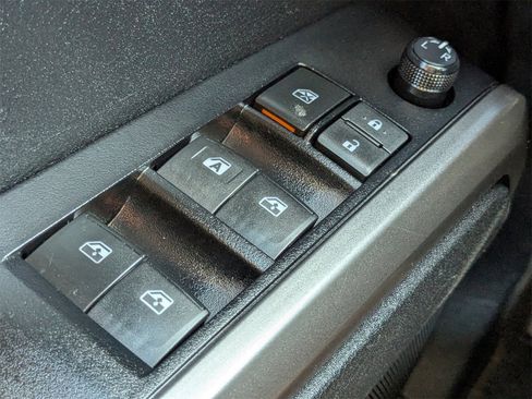 Used 2023 Toyota Tacoma SR5 image 23