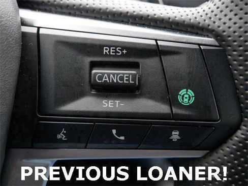 Used 2025 Mitsubishi Outlander SEL image 27