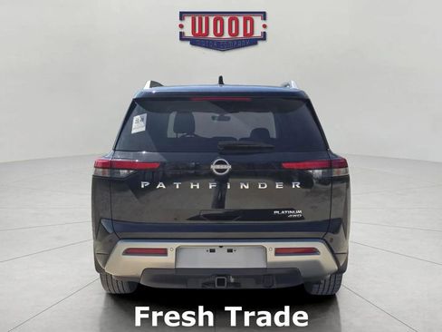 Used 2024 Nissan Pathfinder Platinum image 5