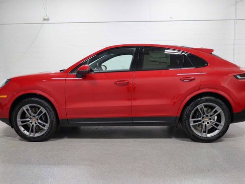 New 2025 Porsche Cayenne Coupe image 2