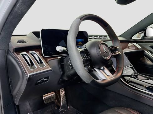 Used 2024 Mercedes-Benz S 63 AMG S image 9