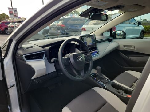Used 2026 Toyota Corolla LE FWD image 19