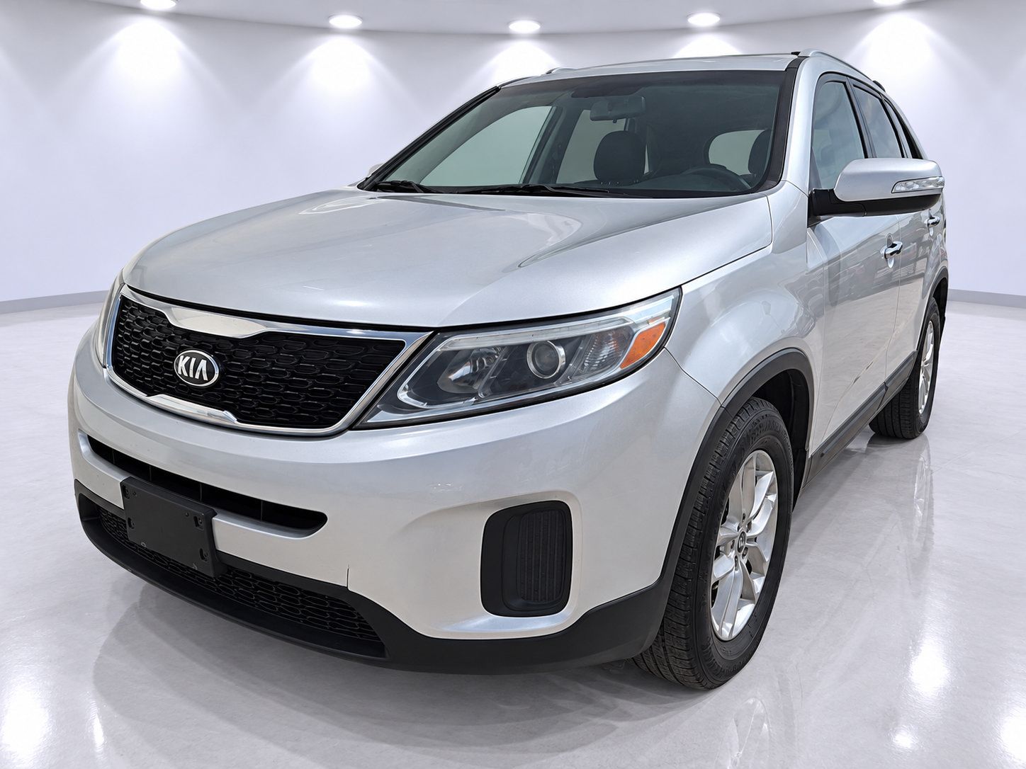 Used 2014 Kia Sorento LX FWD image 2