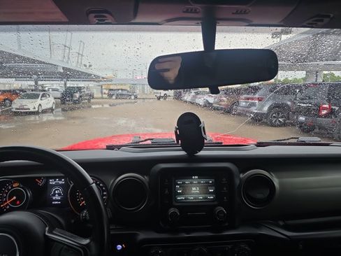 Used 2018 Jeep Wrangler Unlimited Sport S image 20