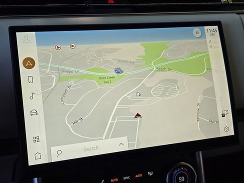 Used 2023 Land Rover Range Rover SE image 33