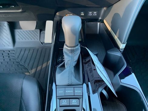 New 2026 Toyota Camry XSE FWD image 21