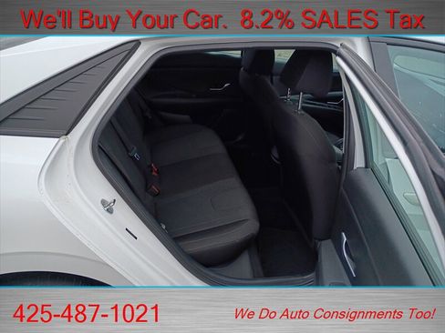 Used 2022 Hyundai Elantra SE FWD image 14