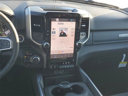 New 2026 RAM 1500 Big Horn AWD/4WD image 14