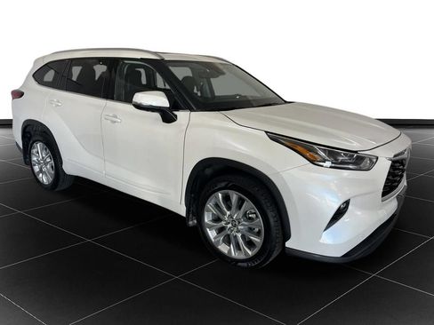 Used 2020 Toyota Highlander Limited AWD/4WD image 7