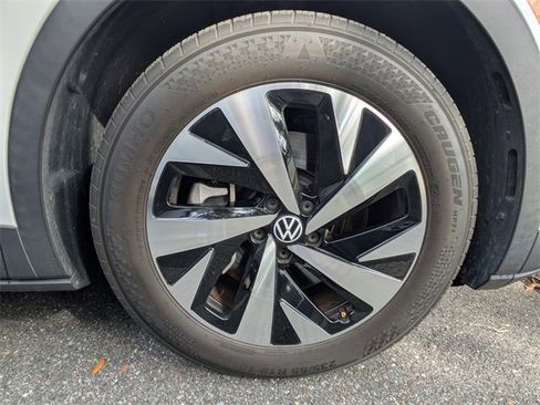 Used 2023 Volkswagen ID.4 Pro image 9