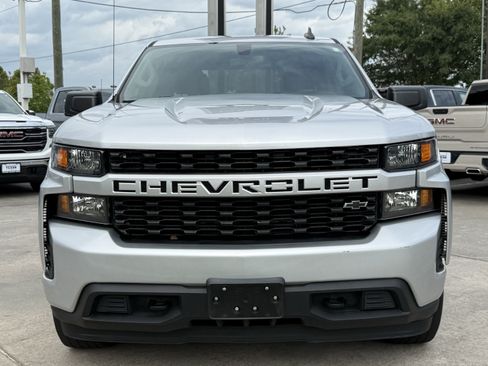 Used 2022 Chevrolet Silverado 1500 Custom RWD image 9