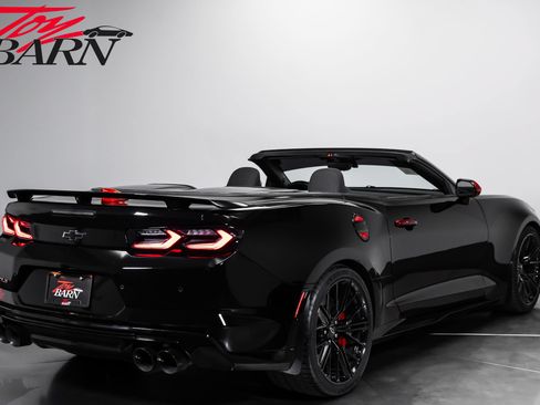 Used 2022 Chevrolet Camaro ZL1 RWD image 5