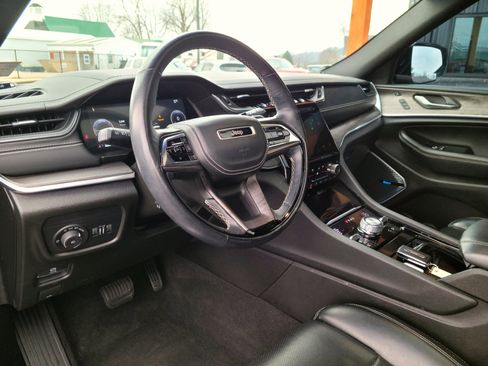 Used 2021 Jeep Grand Cherokee L Overland w/ Advanced Protech Group III image 9