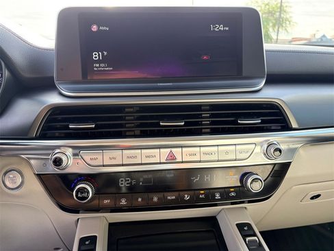 Used 2022 Kia Telluride S image 11